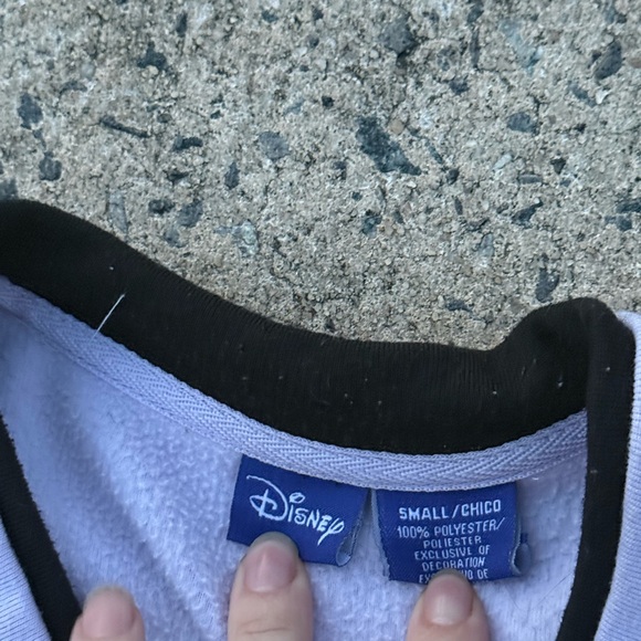 90s Womens Vintage Light Purple Disney Fleece V-Neck Pullover - Picture 4 of 9